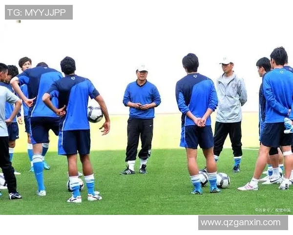 武汉足球队的耐力探秘：从训练到比赛的坚韧之路